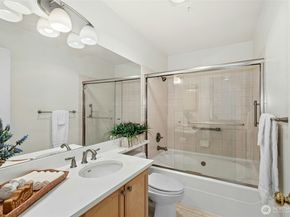 7111 134th Court SE D3, Newcastle WA 98059
