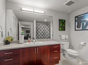 15100 6th Avenue SW 229, Burien WA 98166