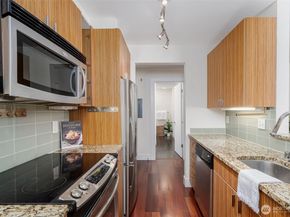 711 E Denny Way 306, Seattle WA 98122
