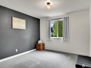 16226 2nd Place W, Lynnwood WA 98087