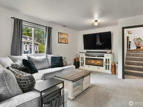 16226 2nd Place W, Lynnwood WA 98087