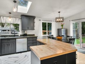 16226 2nd Place W, Lynnwood WA 98087