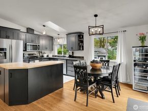 16226 2nd Place W, Lynnwood WA 98087