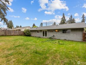 2335 SW 342nd Street, Federal Way WA 98023