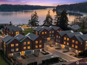 4566 Flying Goat Avenue NE C220, Bainbridge Island WA 98110