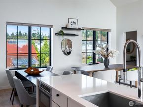4566 Flying Goat Avenue NE C220, Bainbridge Island WA 98110