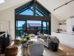 4566 Flying Goat Avenue NE C220, Bainbridge Island WA 98110