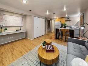 7515 17th Avenue NW, Seattle WA 98117