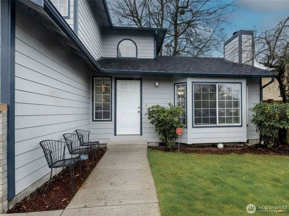 309 White River Drive, Pacific WA 98047