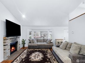 309 White River Drive, Pacific WA 98047