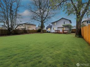 309 White River Drive, Pacific WA 98047
