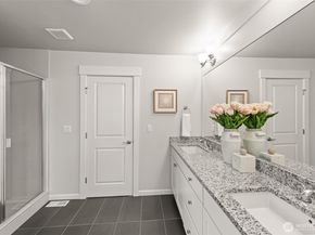 19420 109th Court NE, Bothell WA 98011