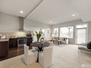 19420 109th Court NE, Bothell WA 98011