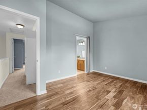 23909 56th Court S F3, Kent WA 98032