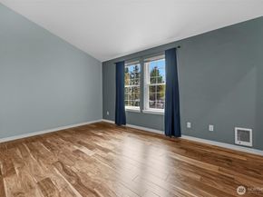 23909 56th Court S F3, Kent WA 98032