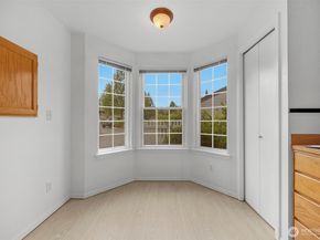 23909 56th Court S F3, Kent WA 98032
