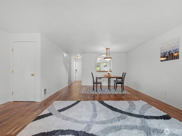 23909 56th Court S F3, Kent WA 98032