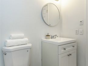 9439 11th Avenue SW, Seattle WA 98106