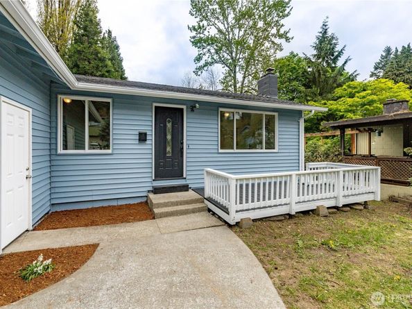 9439 11th Avenue SW, Seattle WA 98106