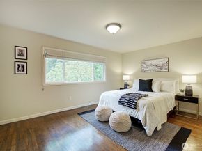 225 131st Avenue NE, Bellevue WA 98005