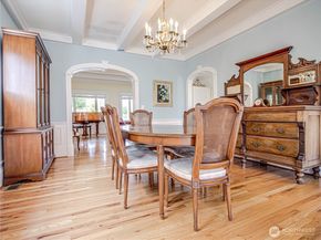 4026 Burke Avenue N, Seattle WA 98103