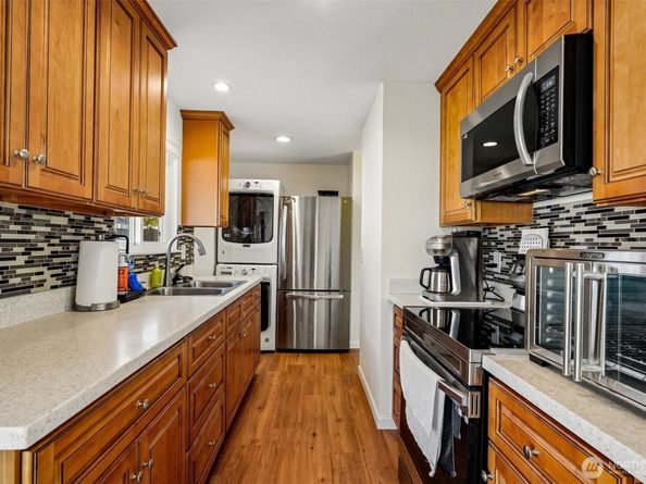 30628 2nd Avenue SW, Federal Way WA 98023