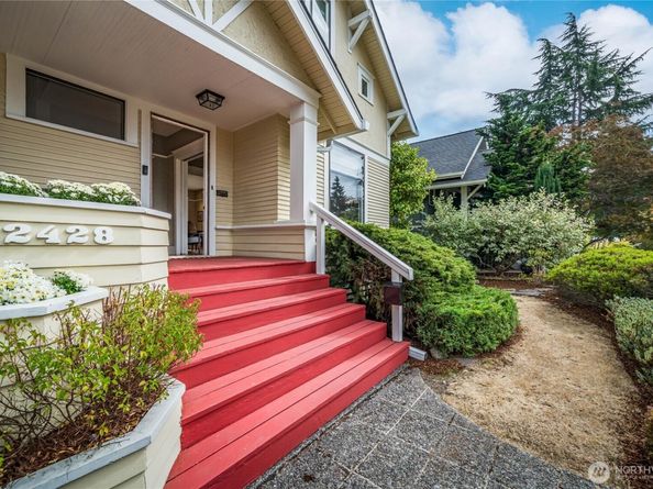 2428 5th Avenue W, Seattle WA 98119
