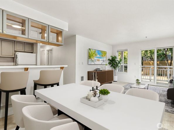 2805 NE 125th Street 204, Seattle WA 98125