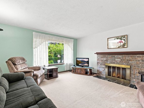 1839 N 185th Street, Shoreline WA 98133