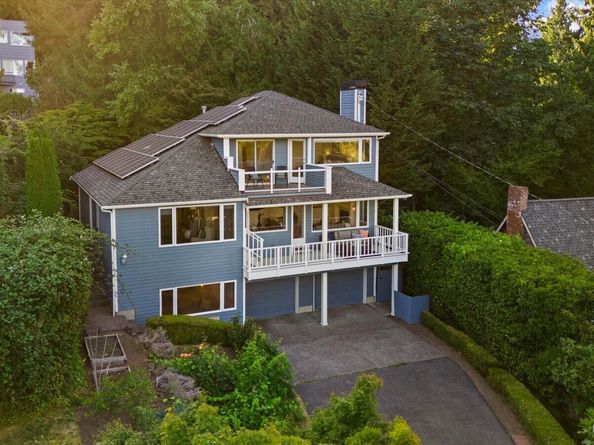 9009 45th Avenue NE, Seattle WA 98115