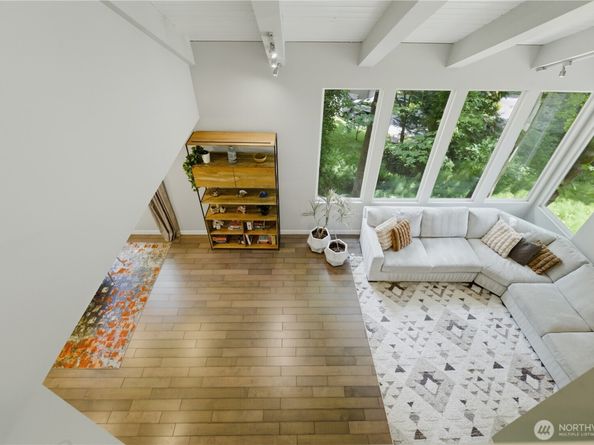 4807 E Mercer Way, Mercer Island WA 98040