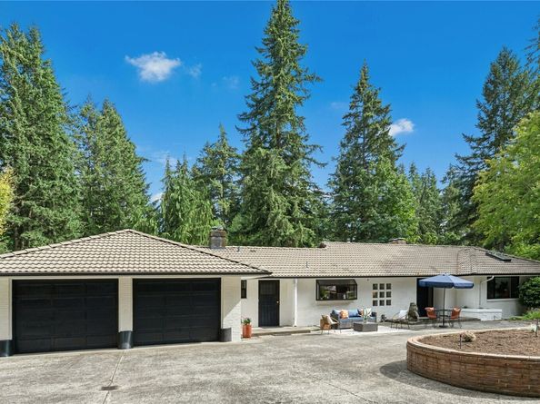 18411 40th Place NE, Lake Forest Park WA 98155