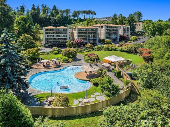 8001 Sand Point Way NE C57, Seattle WA 98115