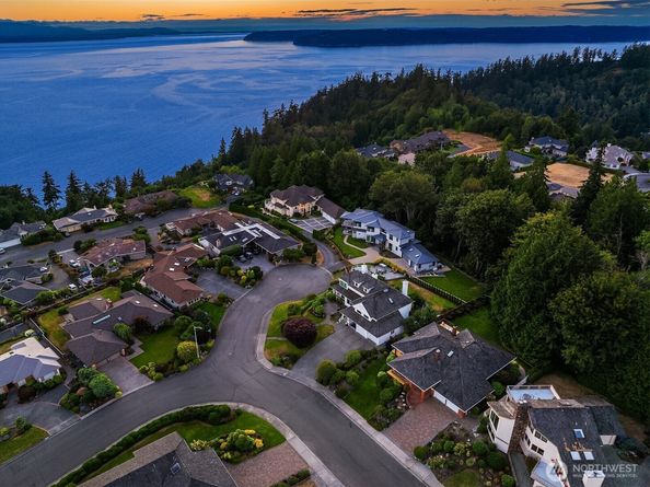6613 136th Place SW, Edmonds WA 98026