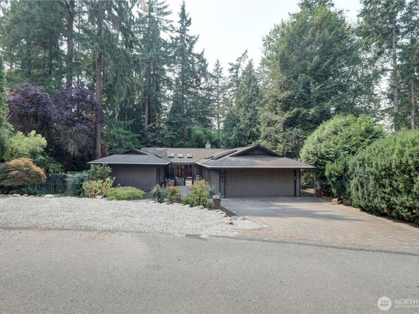 901 129th Place NE, Bellevue WA 98005