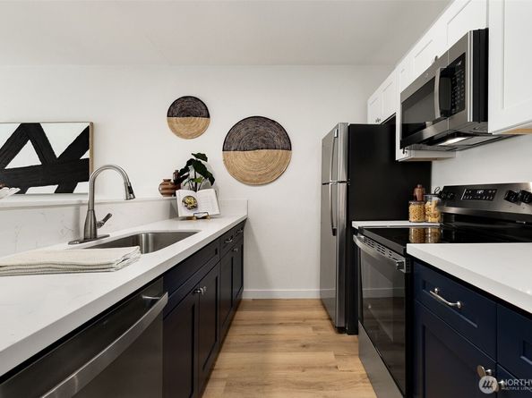 5824 NE 75th Street 307, Seattle WA 98115