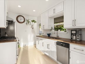 9326 California Avenue SW, Seattle WA 98136