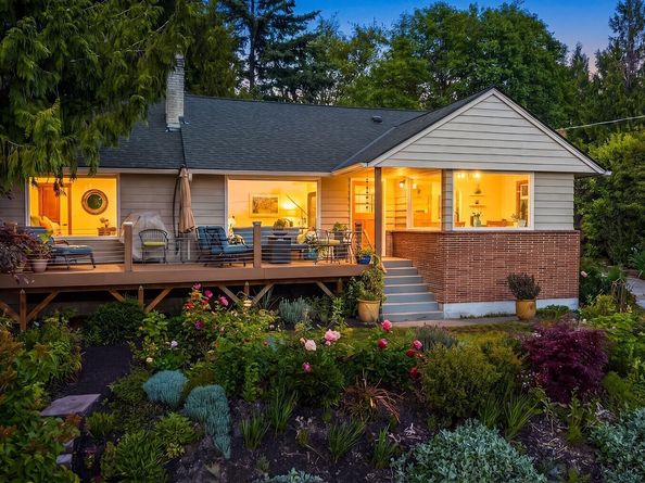 9326 California Avenue SW, Seattle WA 98136