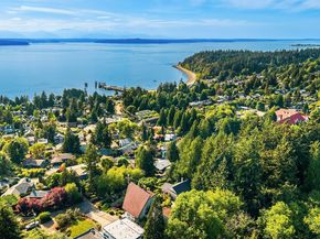 9326 California Avenue SW, Seattle WA 98136