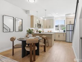 105 NW 39 th Street E, Seattle WA 98107
