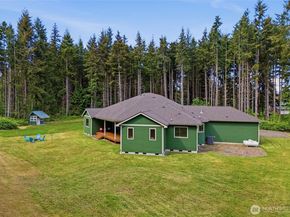 8283 NE 360th Street, Kingston WA 98346