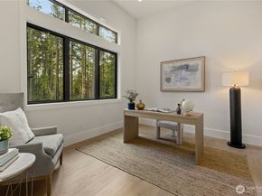 13982 Manzanita Road NE, Bainbridge Island WA 98110