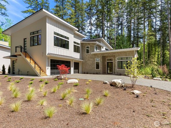13982 Manzanita Road NE, Bainbridge Island WA 98110