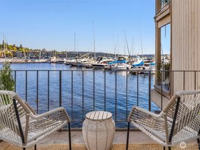 65 Kirkland Avenue 101, Kirkland WA 98033