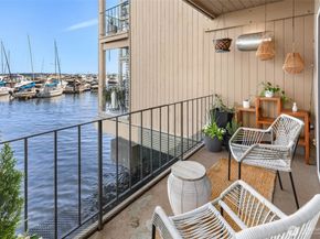 65 Kirkland Avenue 101, Kirkland WA 98033