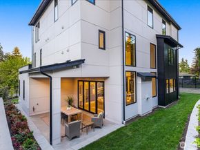 1331 102nd Avenue NE, Bellevue WA 98004