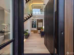 1331 102nd Avenue NE, Bellevue WA 98004