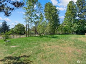 822 235th Place SE, Bothell WA 98021