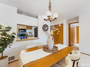 6910 California Avenue SW 14, Seattle WA 98136
