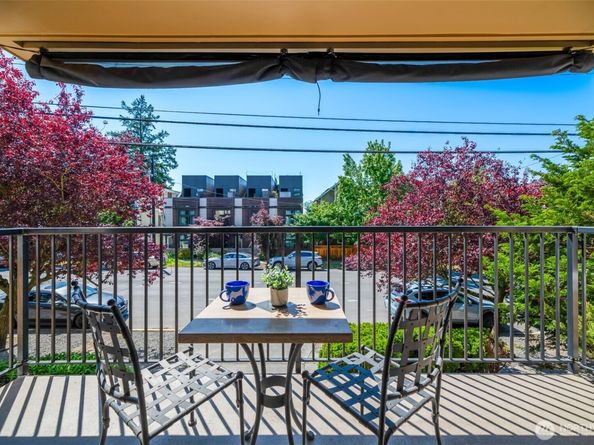 6910 California Avenue SW 14, Seattle WA 98136